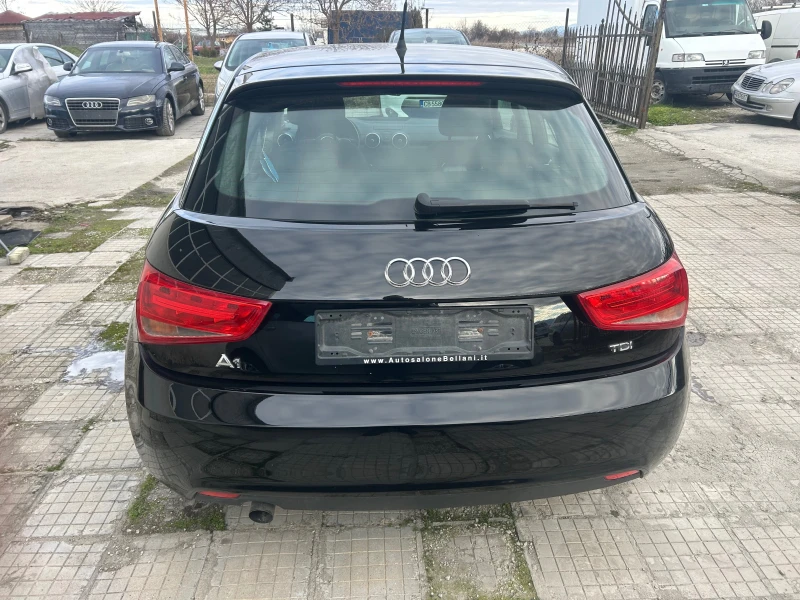 Audi A1 1.6 дизел спортбег, снимка 6 - Автомобили и джипове - 53103927