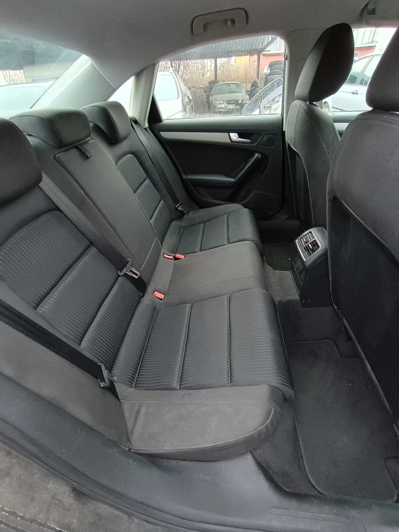 Audi A4 2.0 TDI, снимка 8 - Автомобили и джипове - 53214575