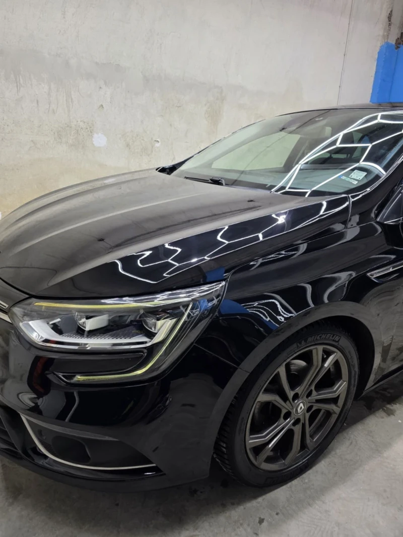 Renault Megane 1.3 R-line, снимка 8 - Автомобили и джипове - 53433986