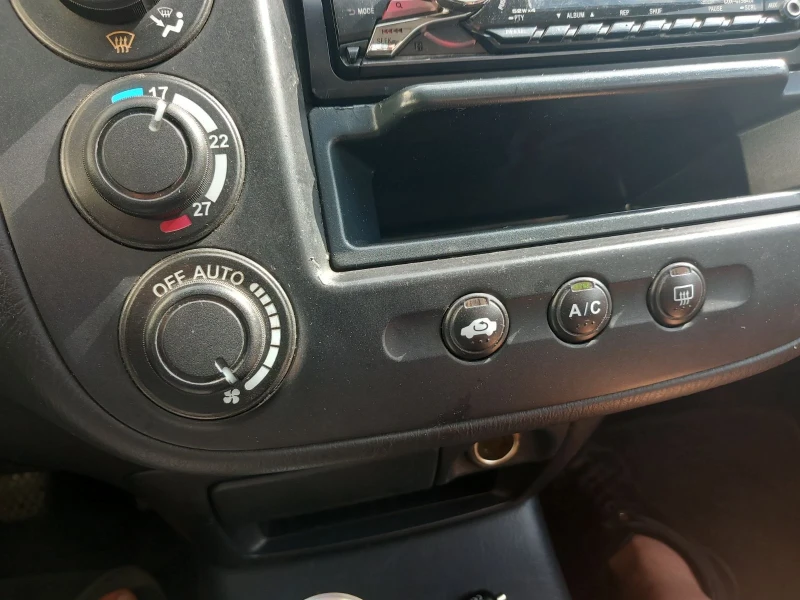 Honda Civic 7 gen. V-TEC, снимка 8 - Автомобили и джипове - 53601286