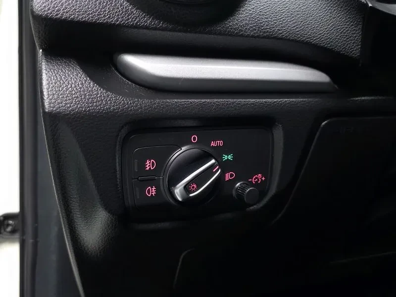 Audi A3 1.6 TDI | Mobile.bg � ����������� 17