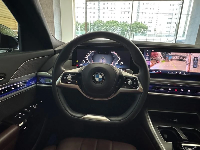 BMW 740 | 360 CAM* TV* МАСАЖ* ВАКУМ* , снимка 12 - Автомобили и джипове - 56070974