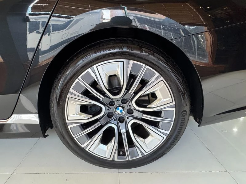 BMW 740 | 360 CAM* TV* МАСАЖ* ВАКУМ* , снимка 5 - Автомобили и джипове - 56070974
