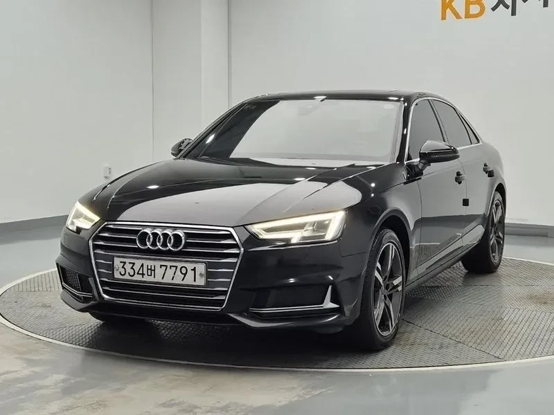 Audi A4 40TFSI PREMIUM
