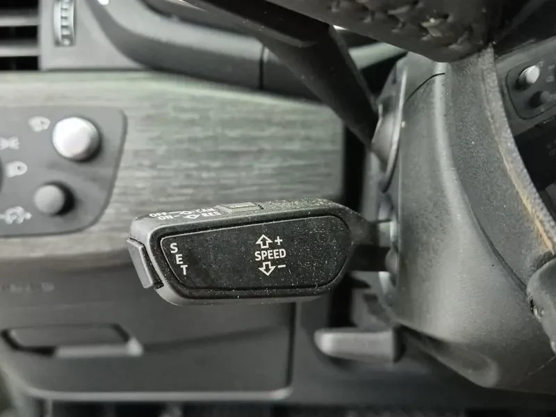 Audi A4 40TFSI PREMIUM, снимка 16 - Автомобили и джипове - 56159557
