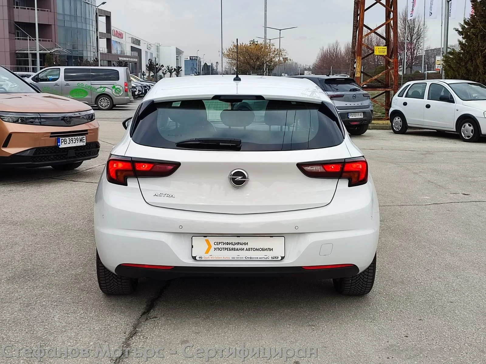 Opel Astra Edition 1.2 (110hp) MT6 - изображение 7