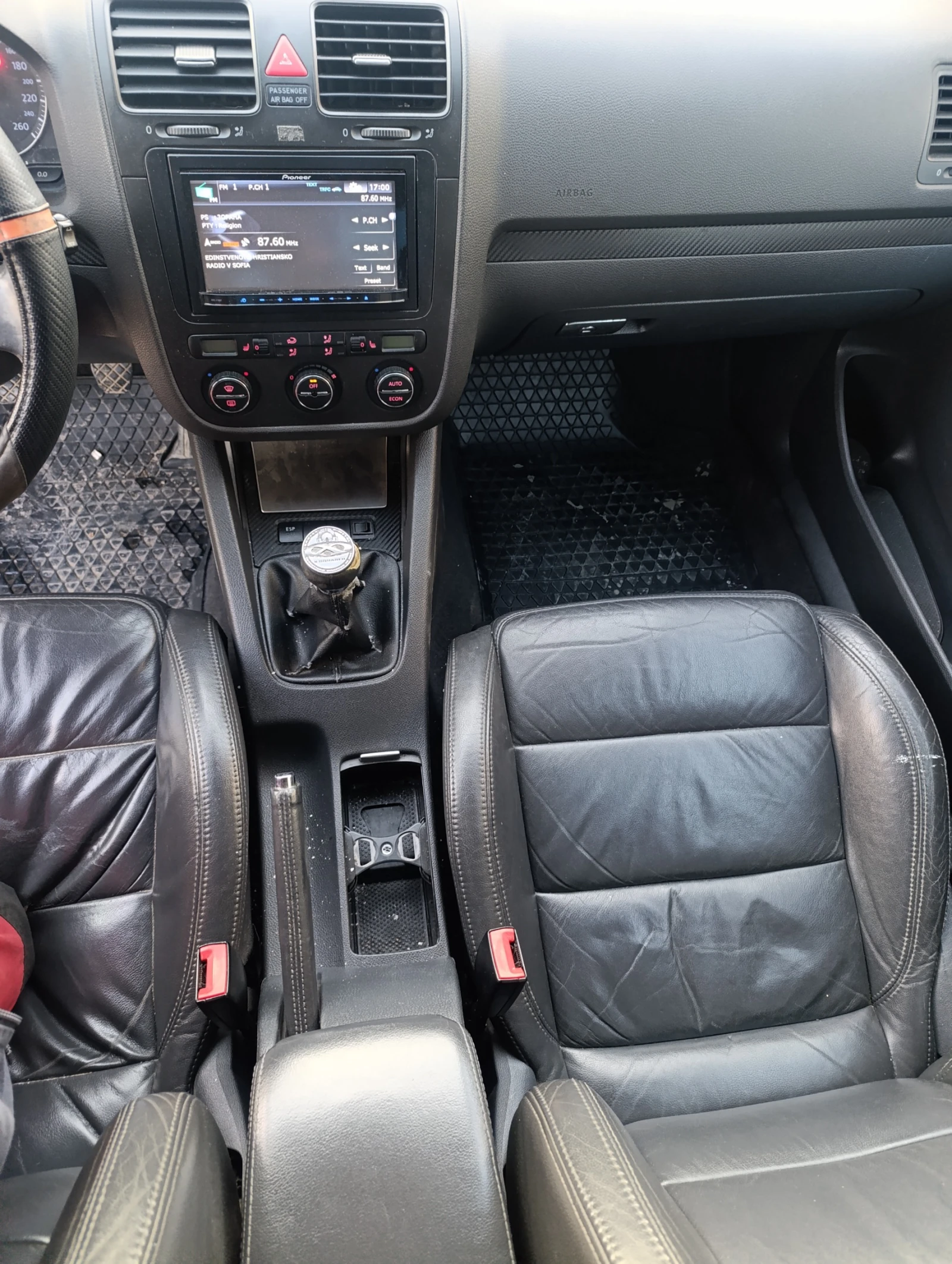 VW Golf 2.0тди BKD 4x4 , снимка 14 - Автомобили и джипове - 53537904