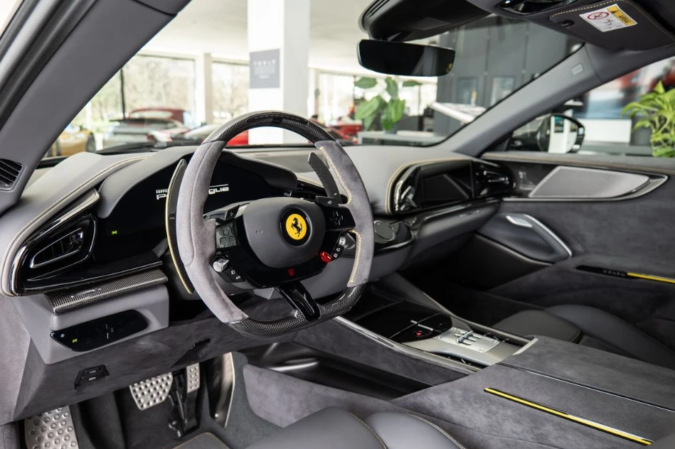 Ferrari Purosangue 6.5 V12 - изображение 7