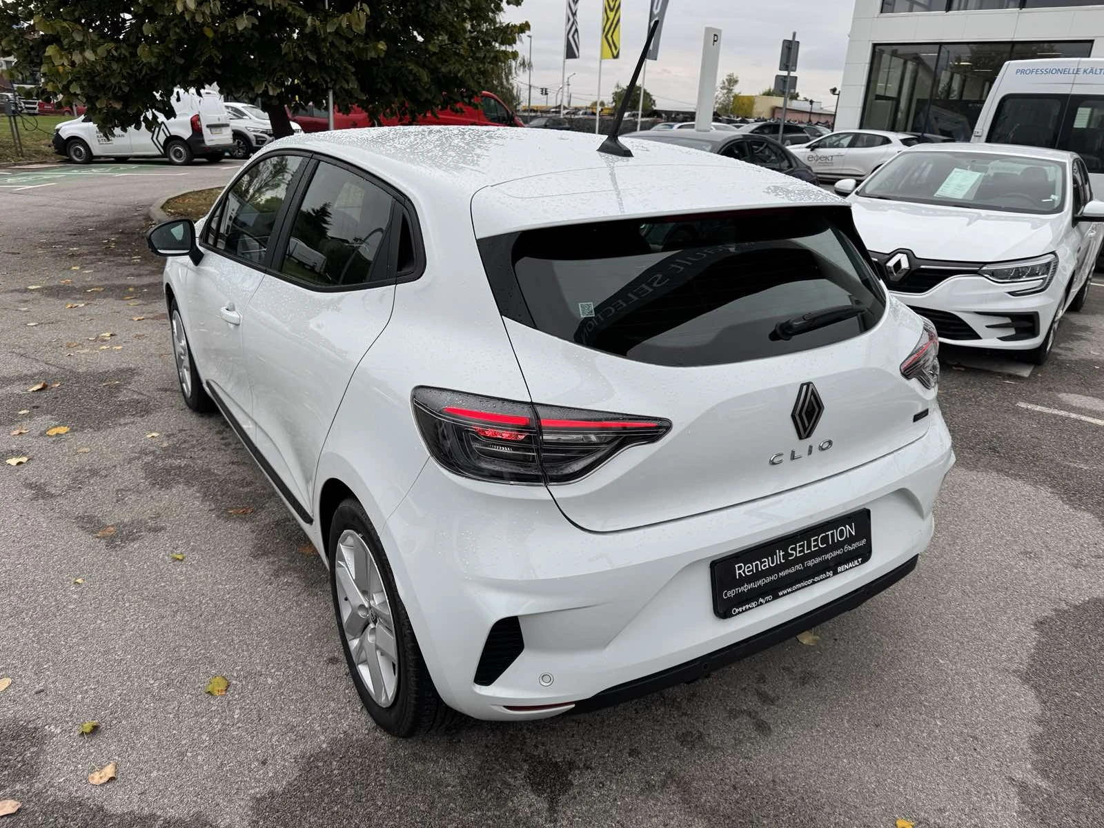 Renault Clio E-TECH HYBRID - изображение 4
