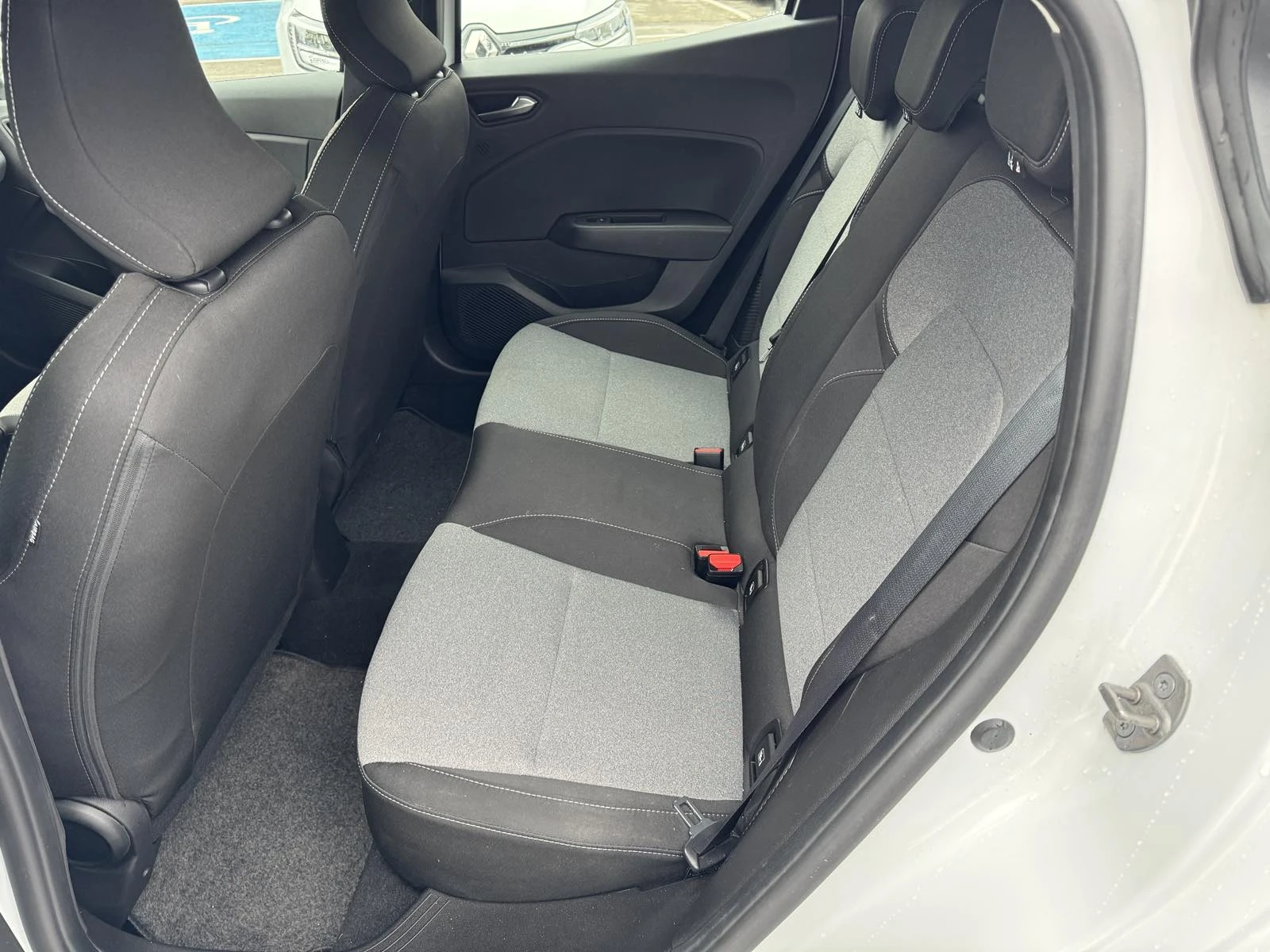 Renault Clio E-TECH HYBRID | Mobile.bg   13