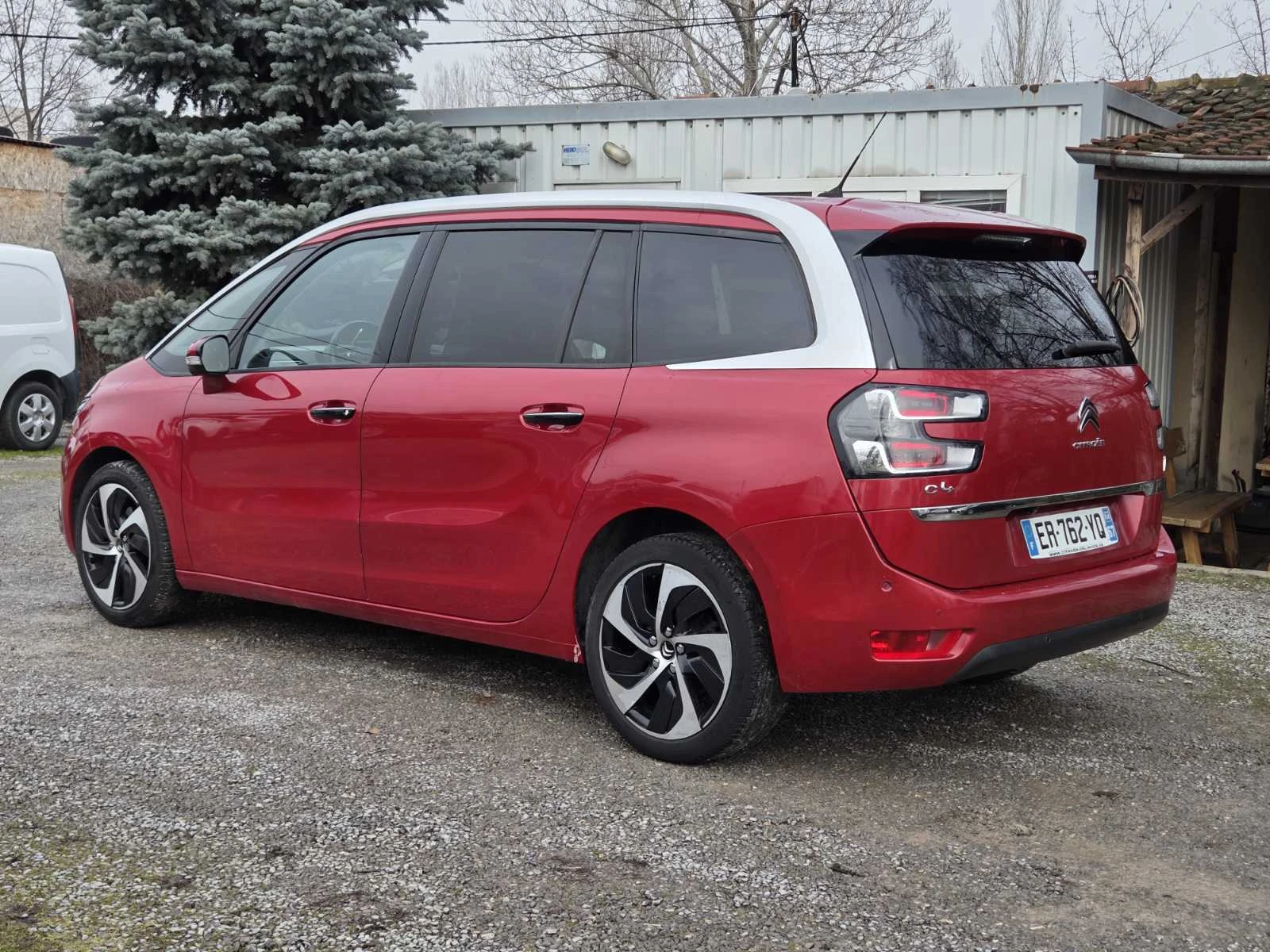 Citroen Grand C4 Picasso 2.0 HDI 180 kc. FACE EXCLUSIVE PANORAMA TV - изображение 2