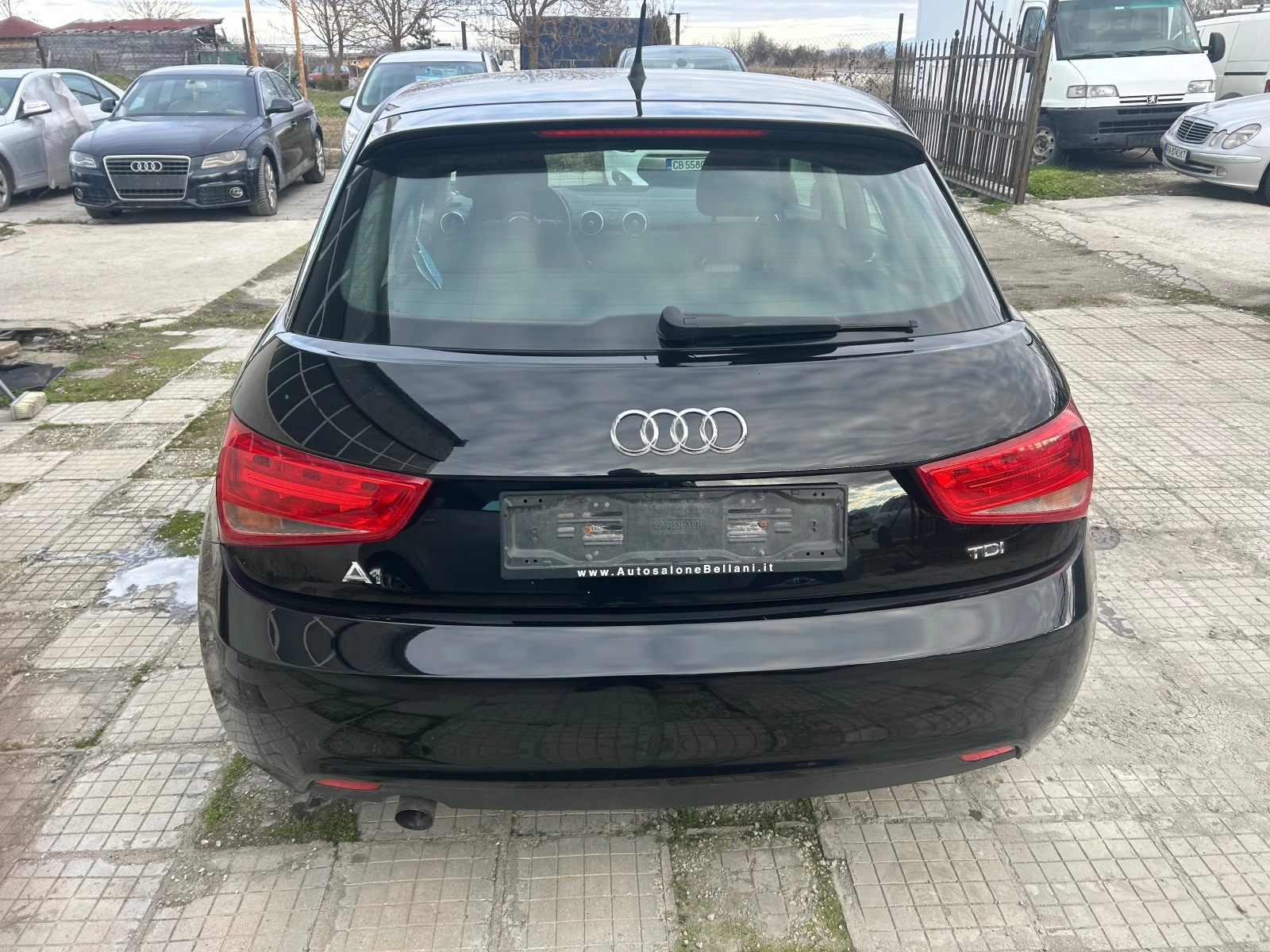 Audi A1 1.6 дизел спортбег - изображение 6