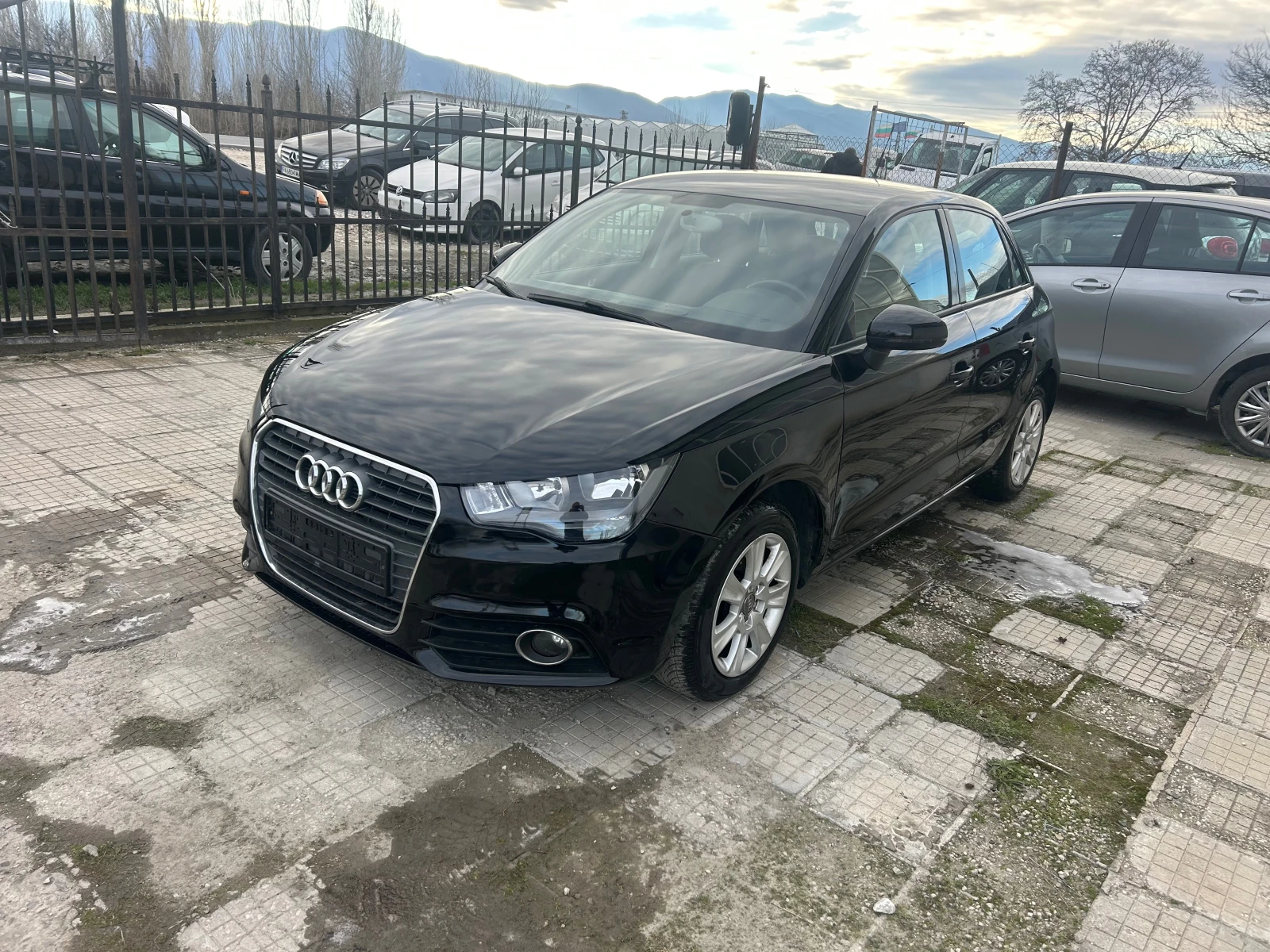 Audi A1 1.6 дизел спортбег - изображение 2