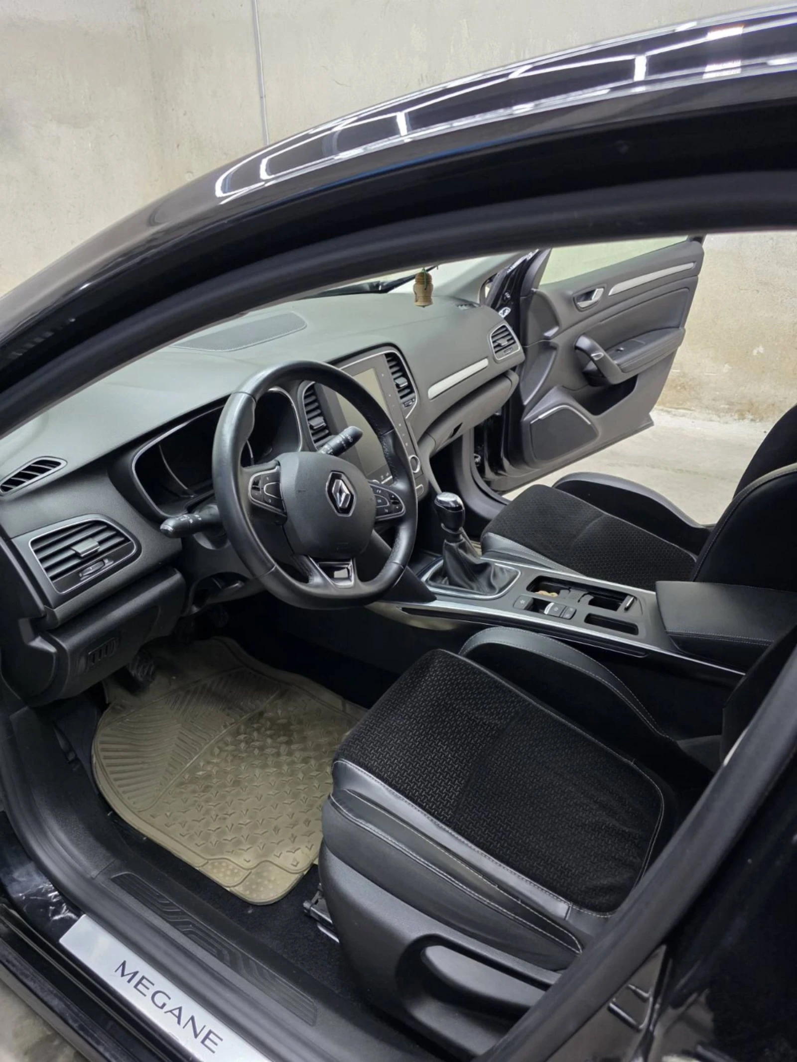 Renault Megane 1.3 R-line - изображение 9