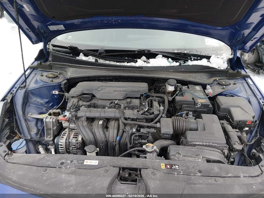 Hyundai Elantra 2.0l Sel, снимка 10 - Автомобили и джипове - 53807793