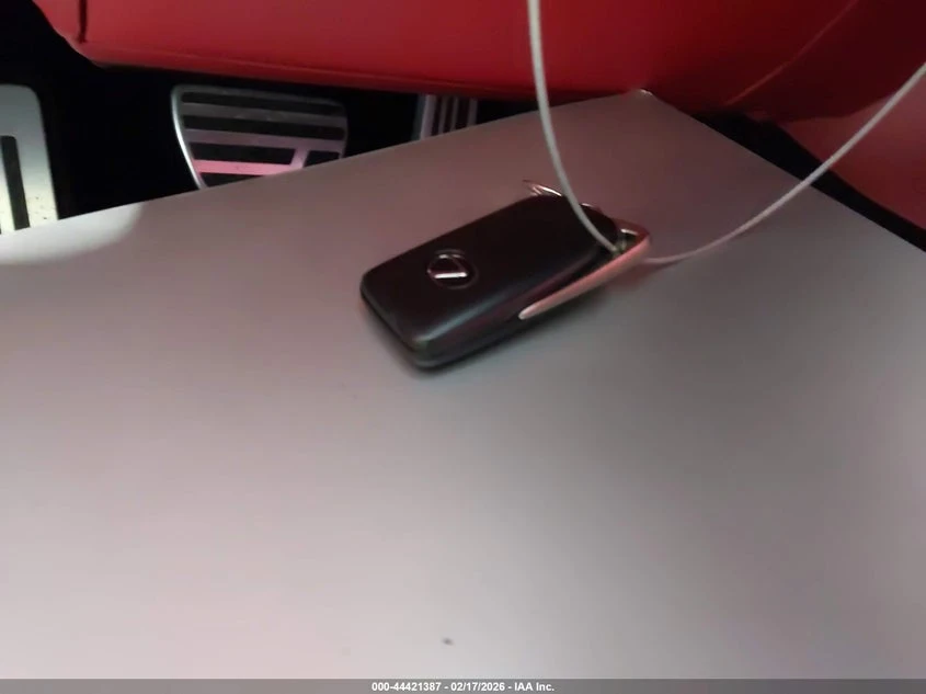 Lexus IS 350 3.5L V-6 DI, DOHC, VVT, 311HP Rear Wheel Drive | Mobile.bg � ����������� 11