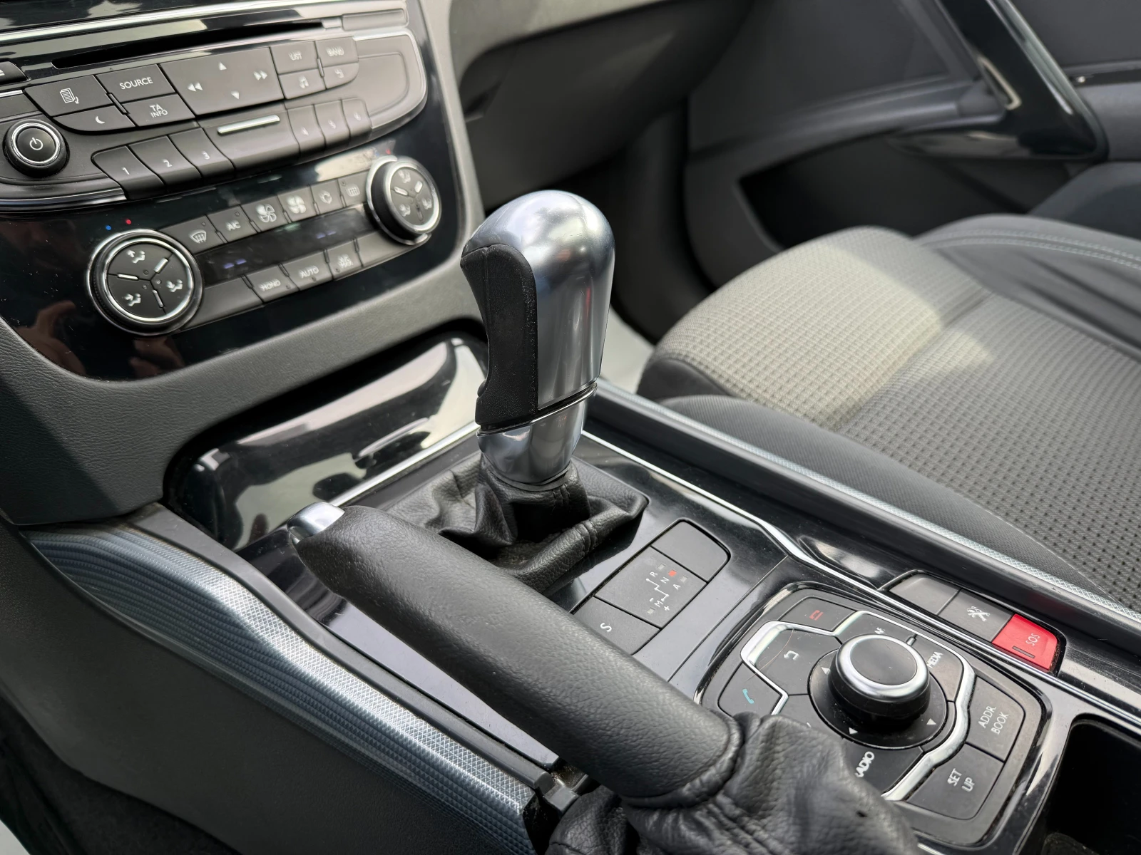 Peugeot 508 1, 6hdi/Автоматик/Панорама, снимка 13 - Автомобили и джипове - 54227509