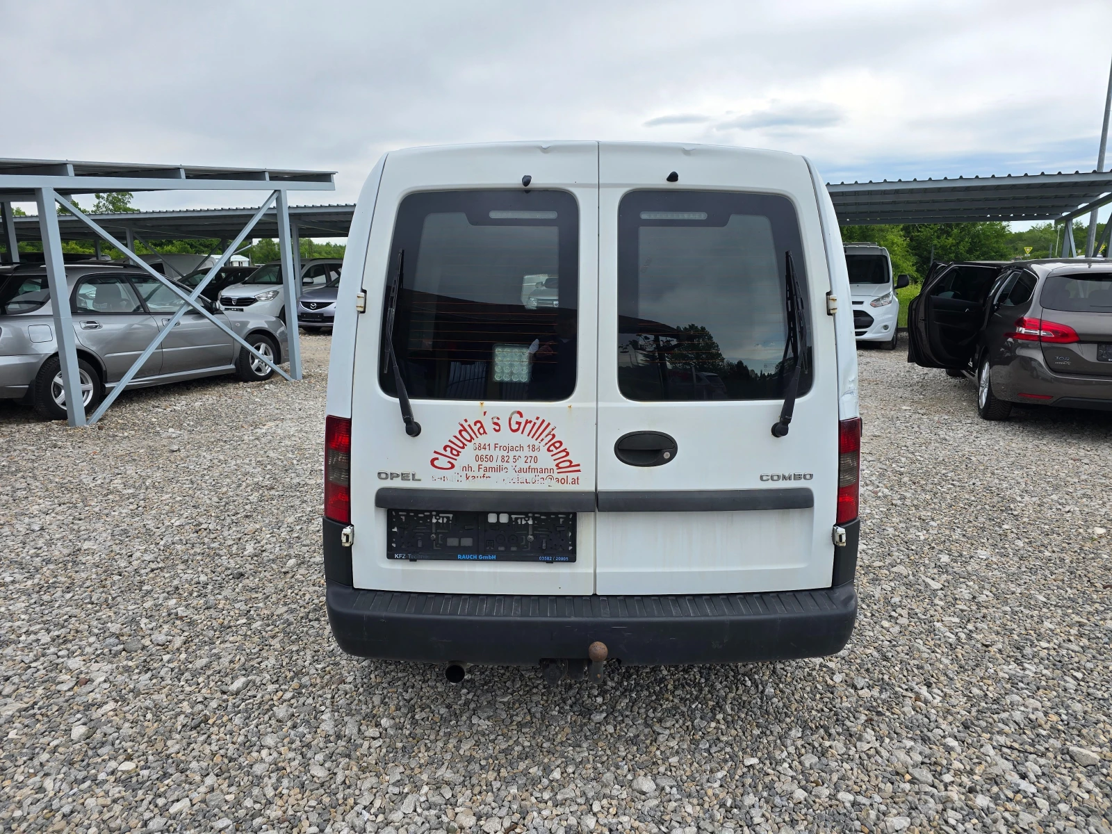 Opel Combo 1.7CDTI 101КС ! ! КЛИМАТИК ! ! РЕАЛНИ КИЛОМЕТРИ, снимка 4 - Автомобили и джипове - 54674306