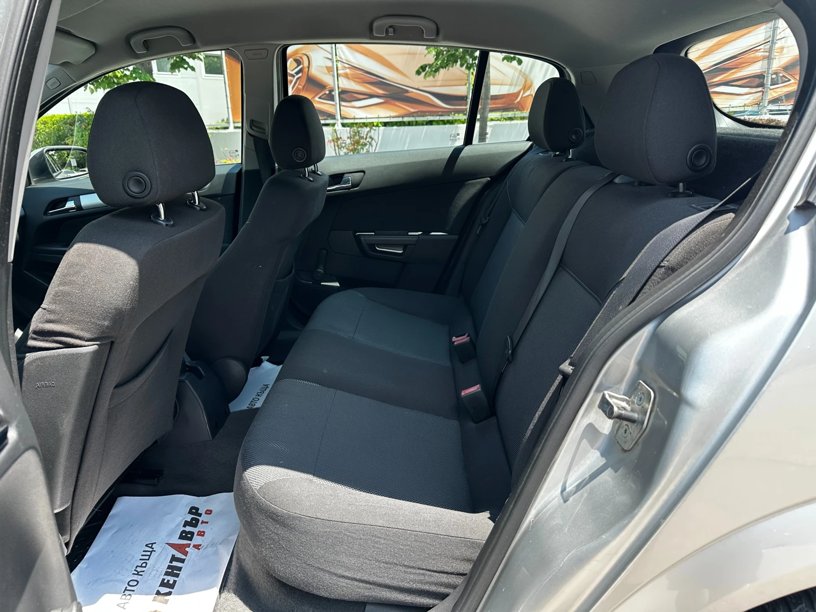 Opel Astra 1.6i 116 к.с. , снимка 10 - Автомобили и джипове - 54821061