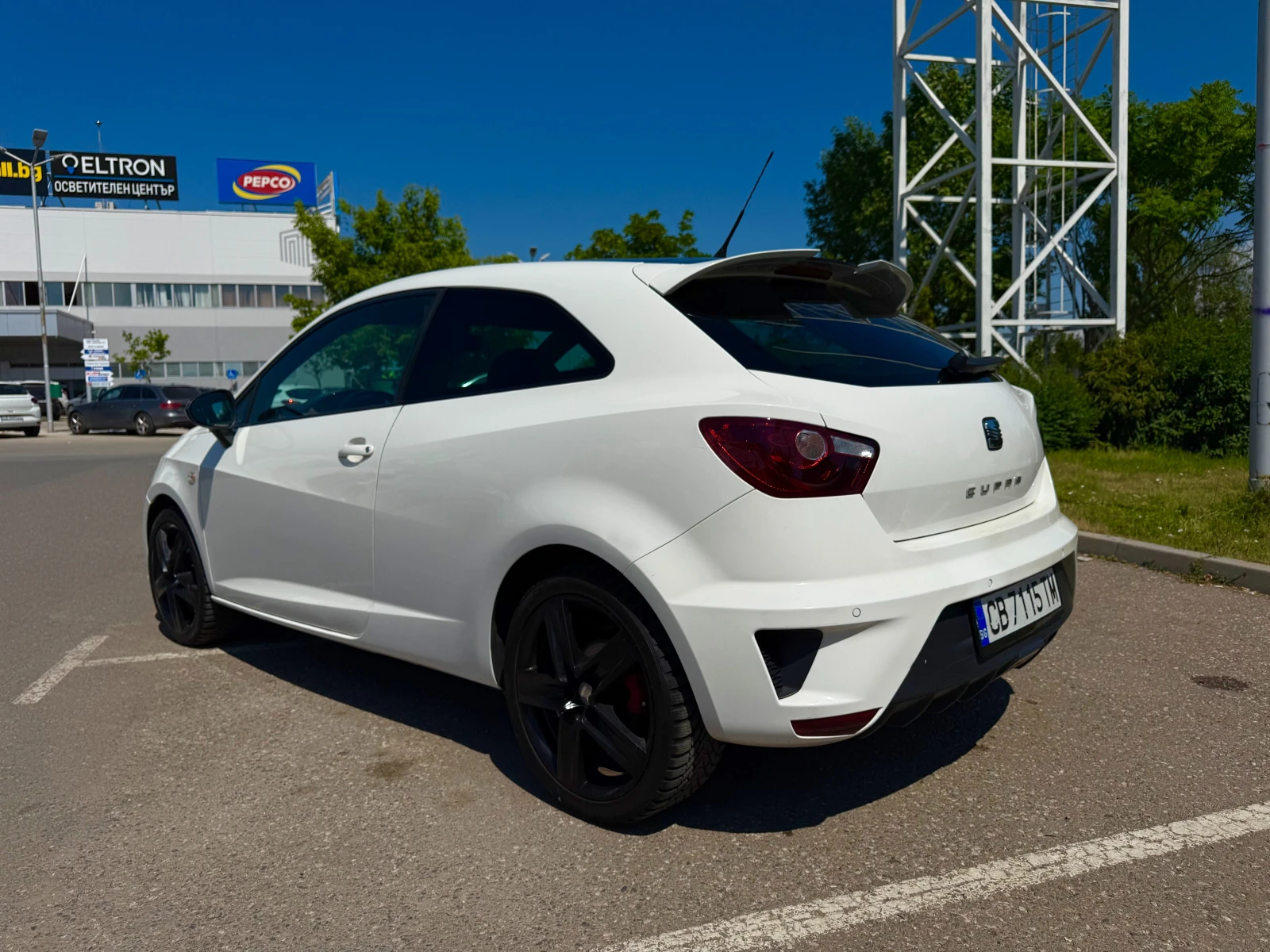 Seat Ibiza 1.4I 180к.с. ГАРАНЦИЯ 6 МЕСЕЦА ИЛИ 5000 КИЛОМЕТРА, снимка 3 - Автомобили и джипове - 54874874