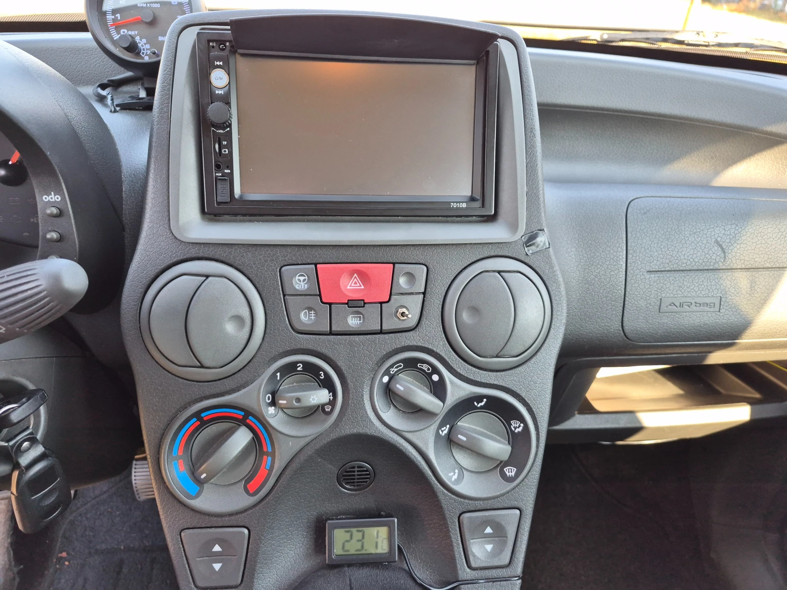 Fiat Panda 1.2i, снимка 13 - Автомобили и джипове - 54877006