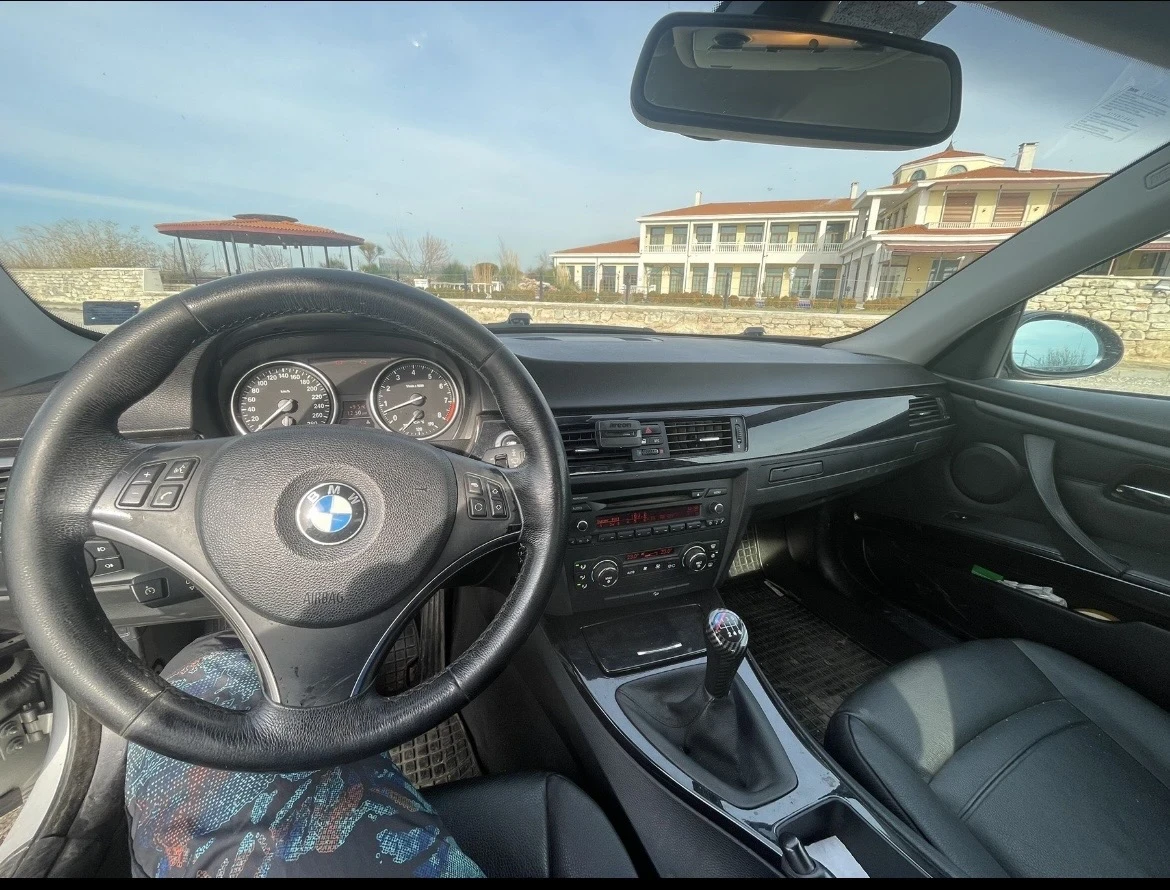 BMW 325 Xdrive, снимка 5 - Автомобили и джипове - 54917311