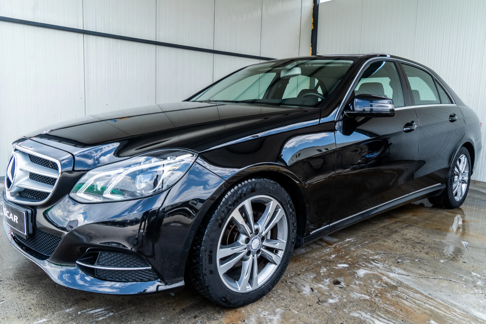 Mercedes-Benz E 220 D = FACELIFT = 2014 = ГАРАНЦИЯ = ЛИЗИНГ, снимка 3 - Автомобили и джипове - 55337103
