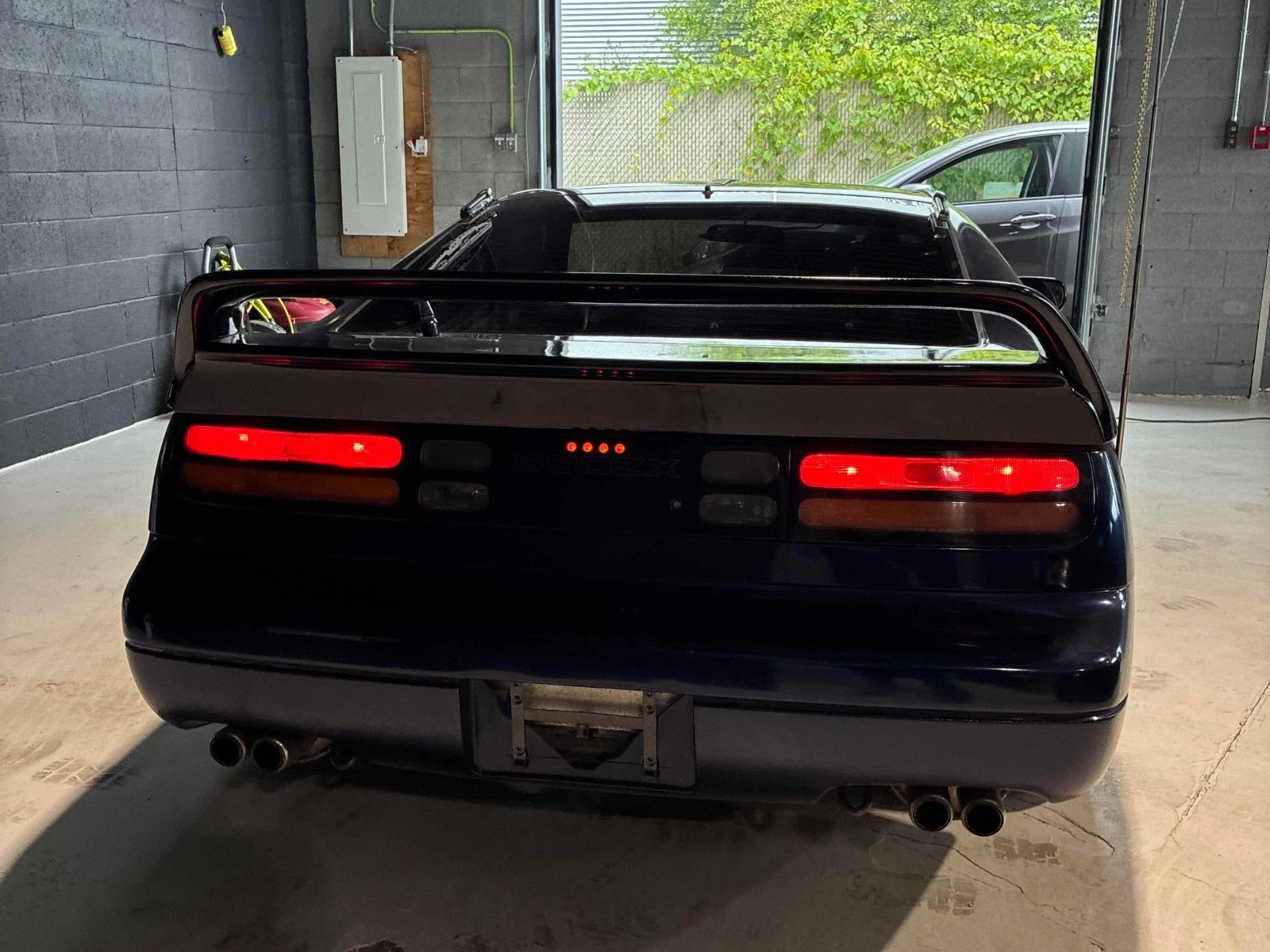 Nissan 300 zx Turbo Автокредит Цена до България, снимка 4 - Автомобили и джипове - 55441912