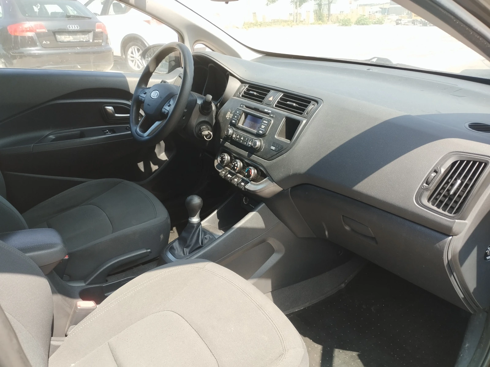 Kia Rio 1.25 ГАЗ-БЕНЗИН, снимка 12 - Автомобили и джипове - 55601783