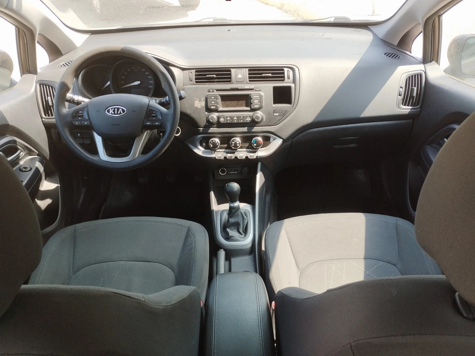 Kia Rio 1.25 ГАЗ-БЕНЗИН, снимка 9 - Автомобили и джипове - 55601783