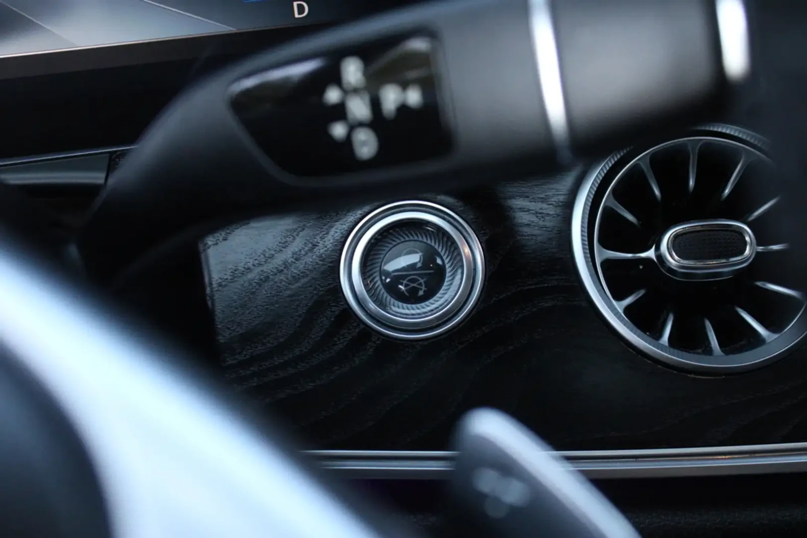 Mercedes-Benz E 400, снимка 14 - Автомобили и джипове - 55804367