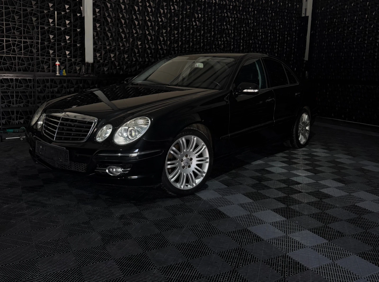 Mercedes-Benz E 320, снимка 2 - Автомобили и джипове - 55955878