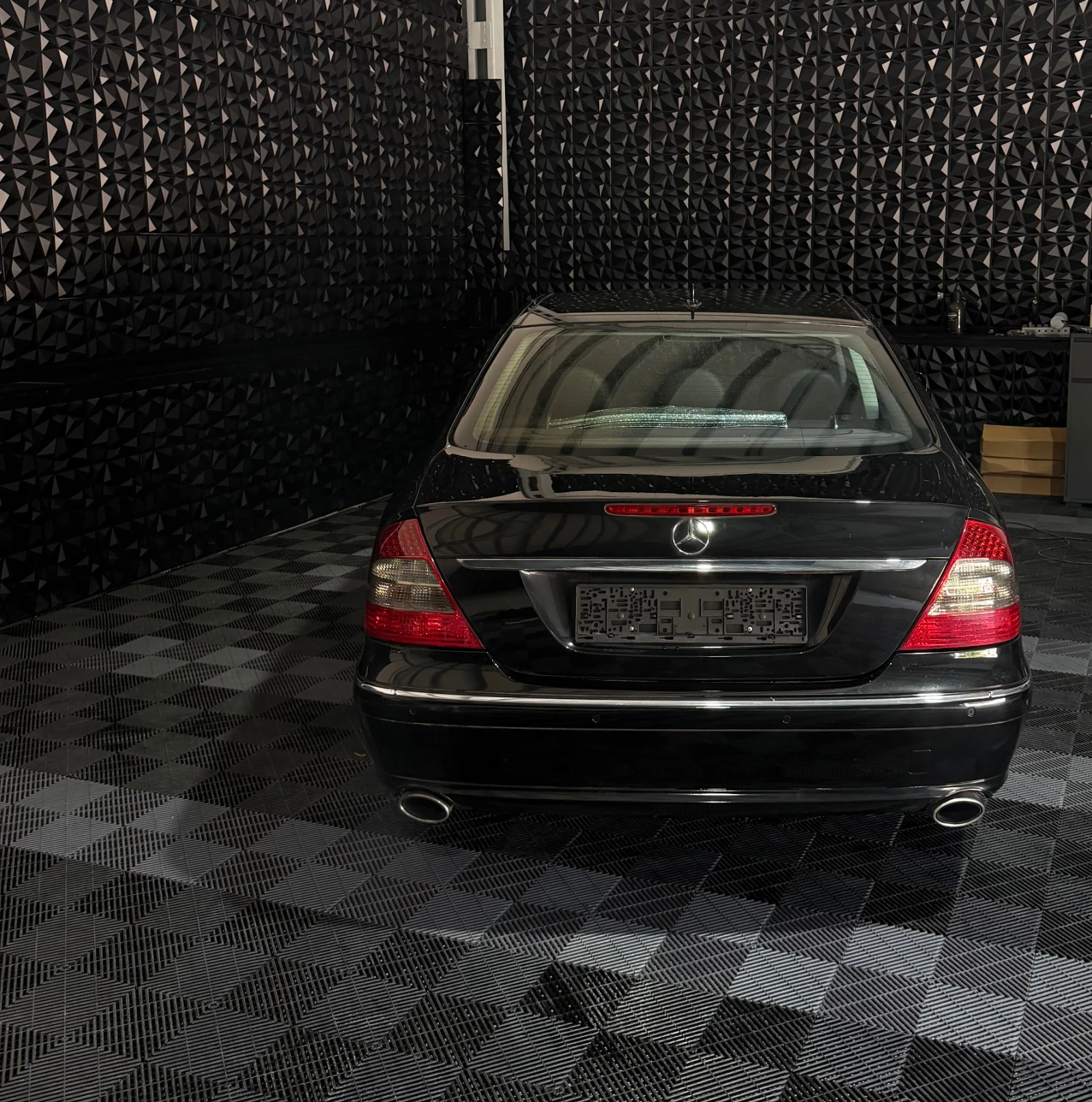 Mercedes-Benz E 320, снимка 6 - Автомобили и джипове - 55955878