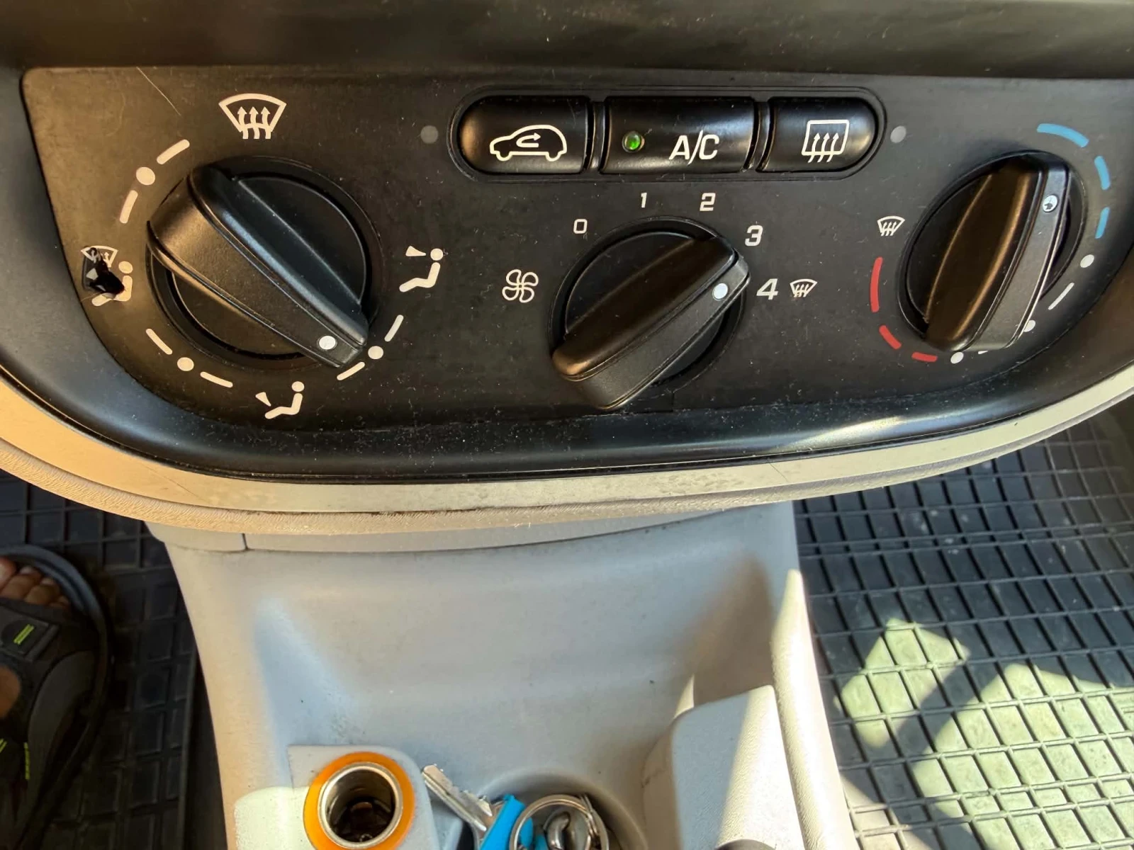 Citroen C3, снимка 9 - Автомобили и джипове - 56443945