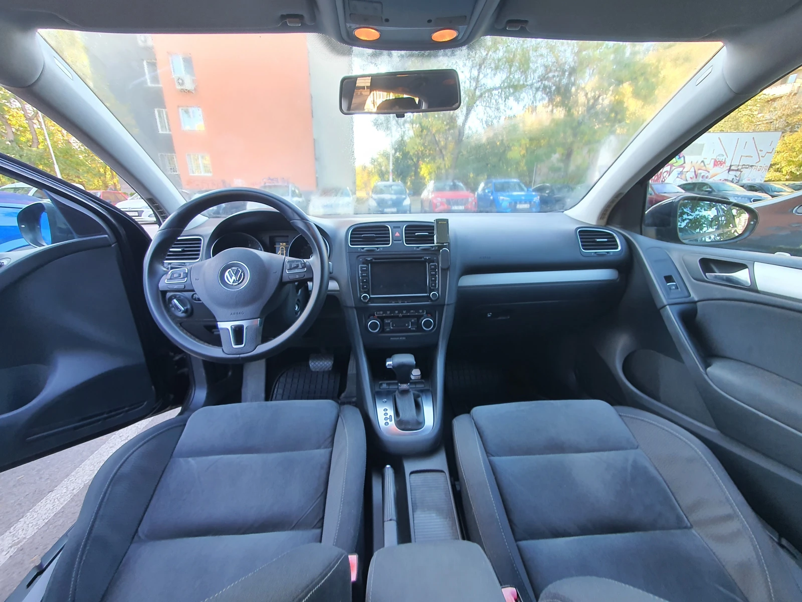 VW Golf High Line/DSG/FULL, снимка 9 - Автомобили и джипове - 56542483