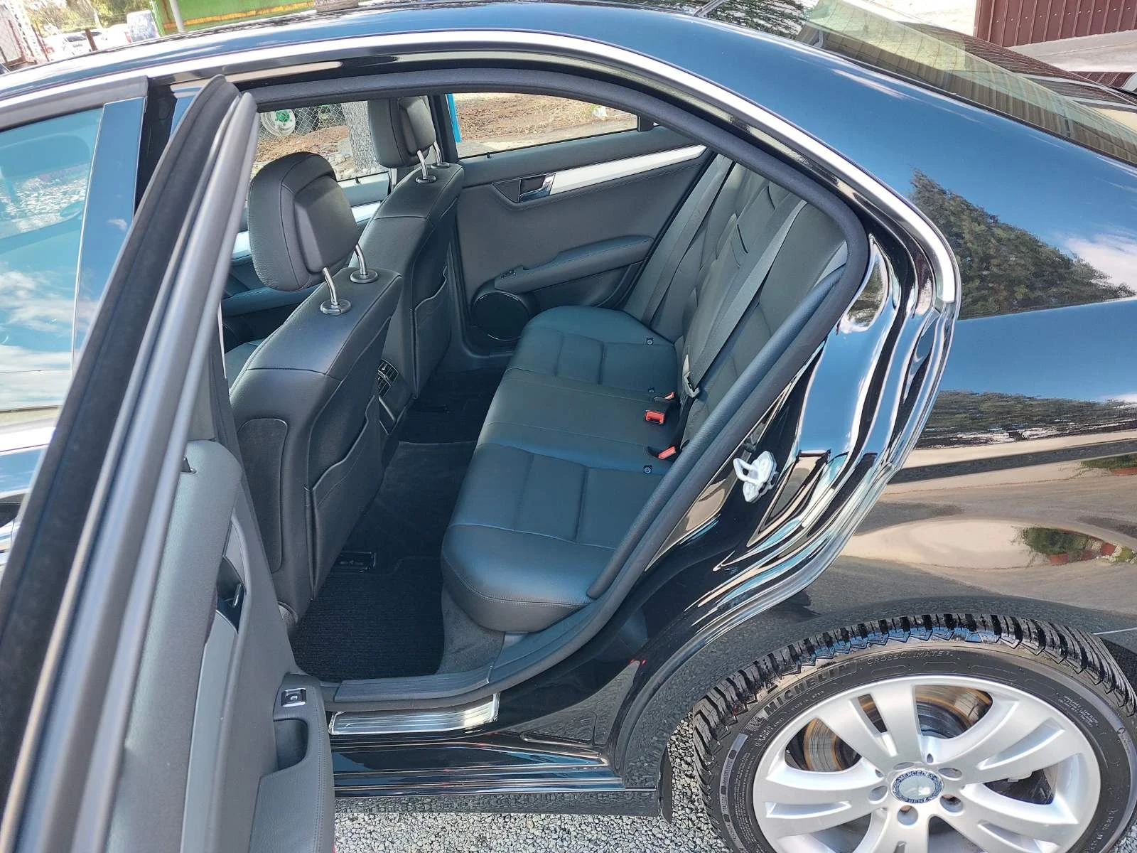 Mercedes-Benz C 350 cdi, 4 ����� | Mobile.bg � ����������� 8