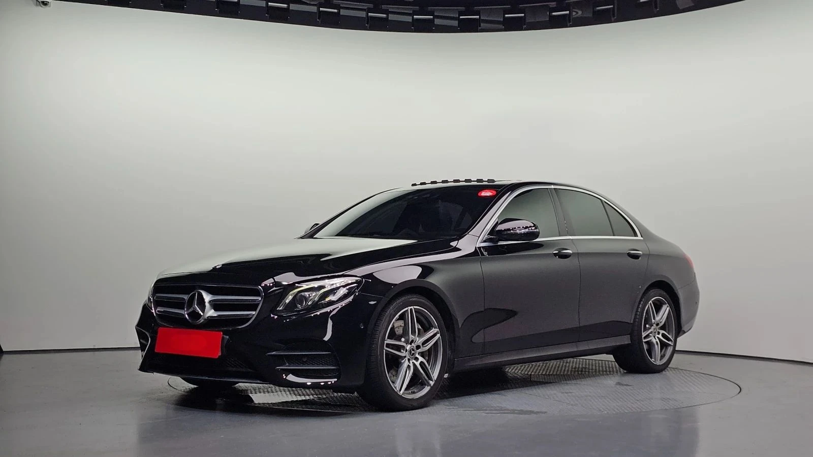 Mercedes-Benz E 300 | Mobile.bg � ����������� 1