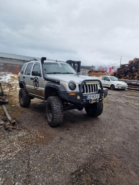 Jeep Cherokee ЦЯЛ МОСТ !, снимка 8 - Автомобили и джипове - 45546440