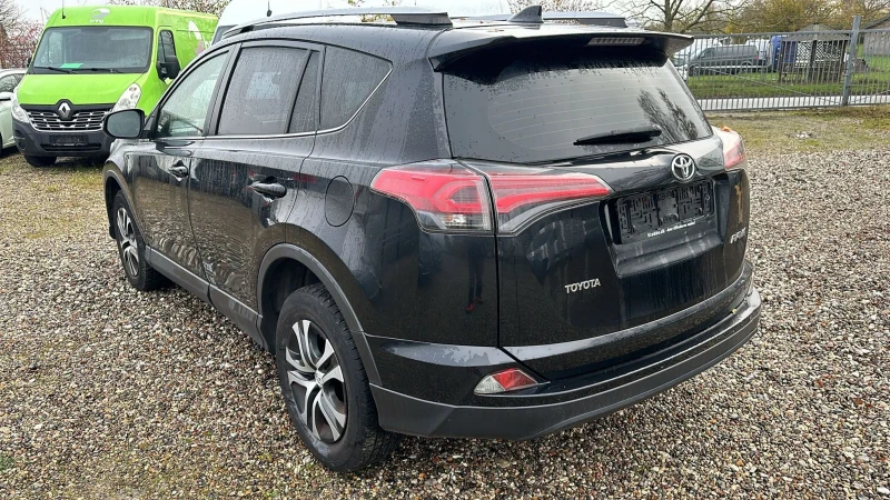 Toyota Rav4, снимка 4 - Автомобили и джипове - 48633388