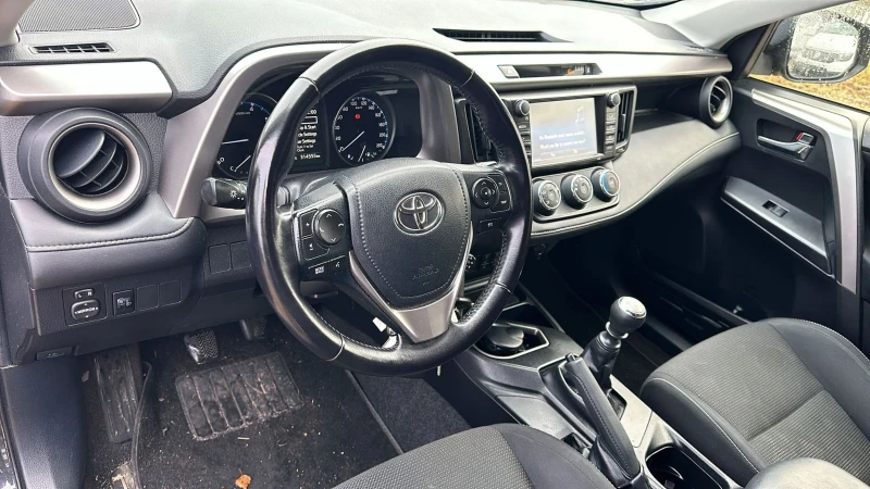 Toyota Rav4, снимка 9 - Автомобили и джипове - 48633388