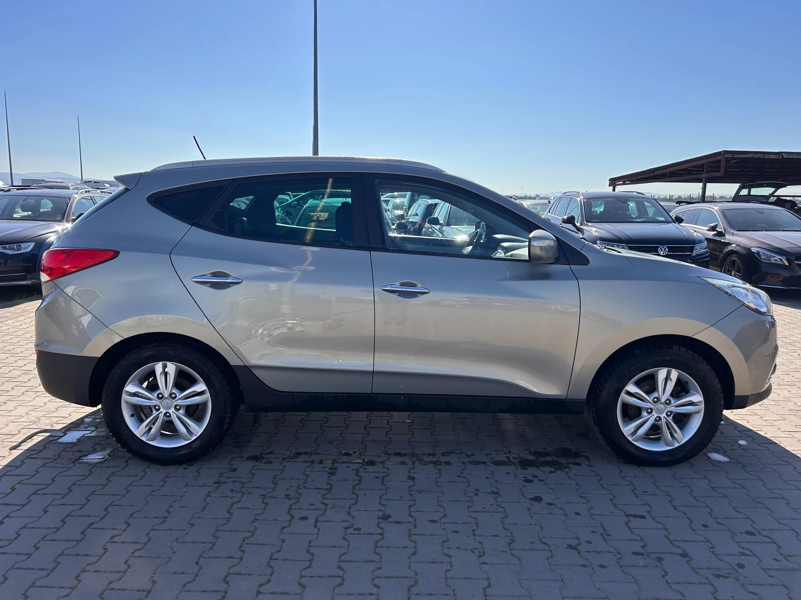 Hyundai IX35 2.0i NAVI/KAMERA/KOJA EURO 5 - изображение 5