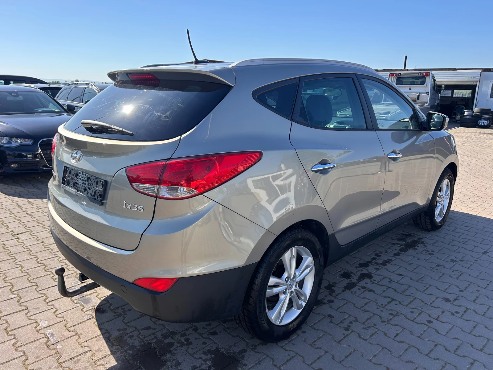 Hyundai IX35 2.0i NAVI/KAMERA/KOJA EURO 5 - изображение 6