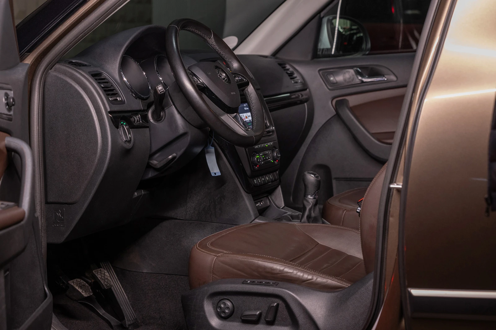 Skoda Yeti 2.0TDI* Laurin&Klement* 4×4* КРУИЗ КОНТРОЛ* К - изображение 7