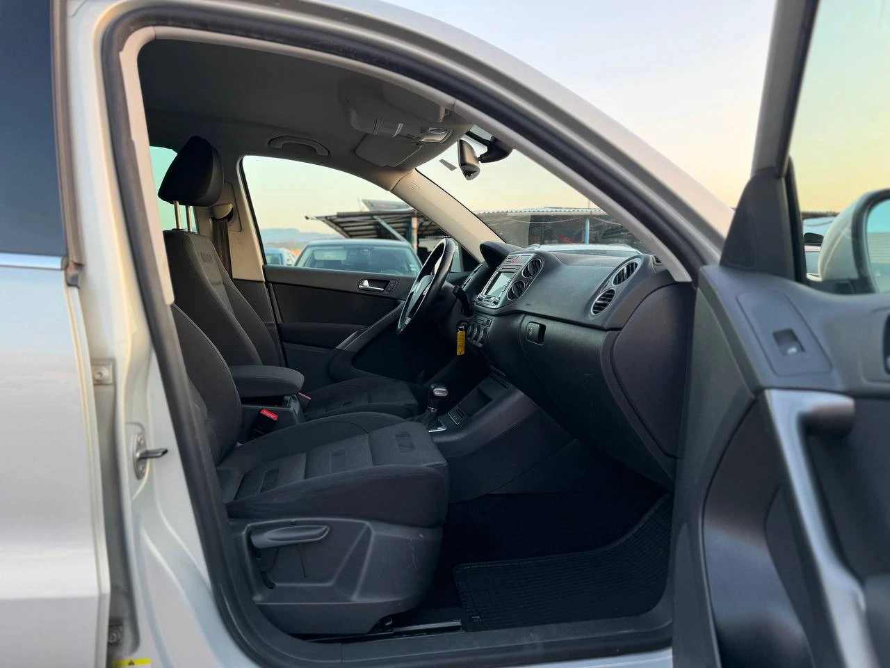 VW Tiguan 2.0TSI DSG 4MOTION -10% | Mobile.bg � ����������� 11