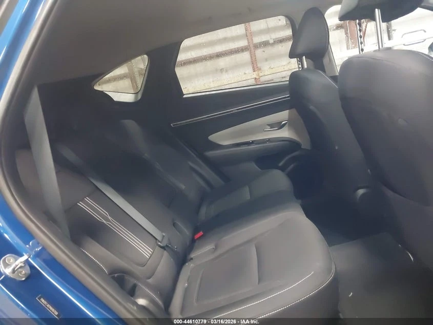 Hyundai Tucson 2.5l Sel, снимка 8 - Автомобили и джипове - 54071624