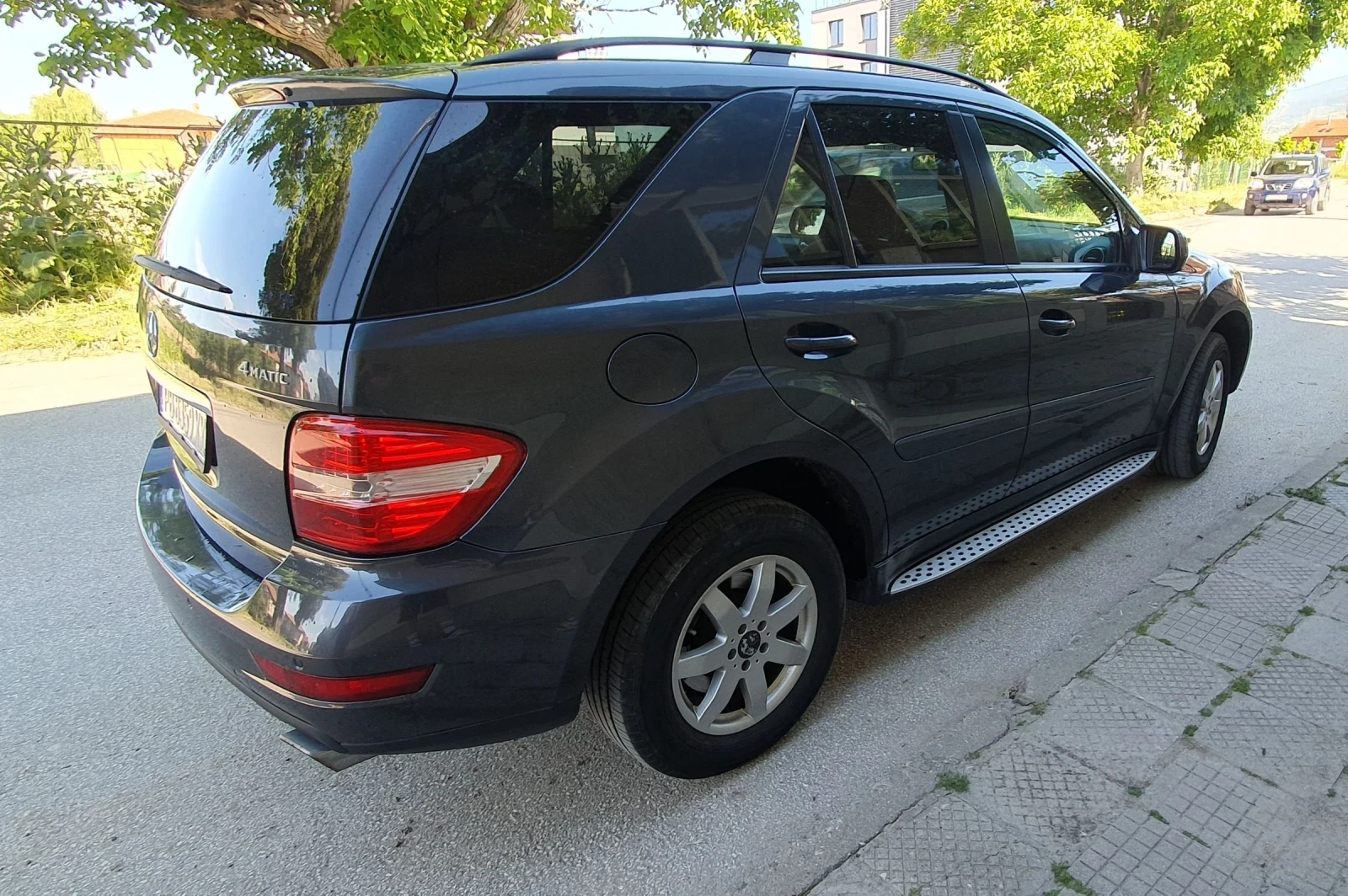 Mercedes-Benz ML 300, снимка 4 - Автомобили и джипове - 55125650