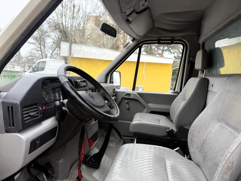 VW Lt 2.5 TDI 102 к.с. Хладилен, снимка 9 - Бусове и автобуси - 53220428
