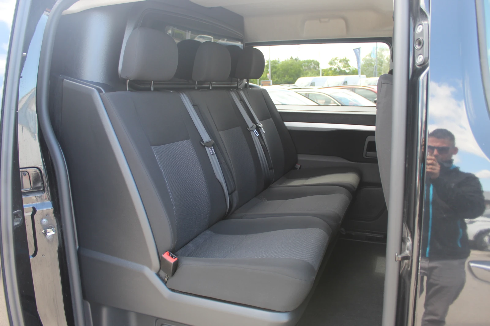 Opel Vivaro EDITION DC 2.0CDTI 150hp BVM6 E6/2010R10 - изображение 9