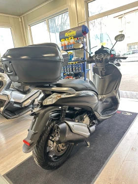 Piaggio Beverly 350i ABS/ASR/LED 2017г., снимка 6