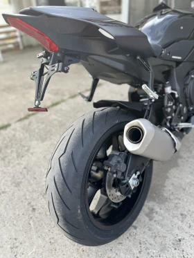 Yamaha YZF-R1 | Mobile.bg    11